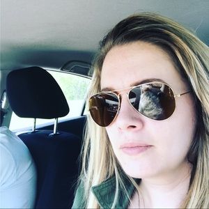 Meet your Posher, Jillian